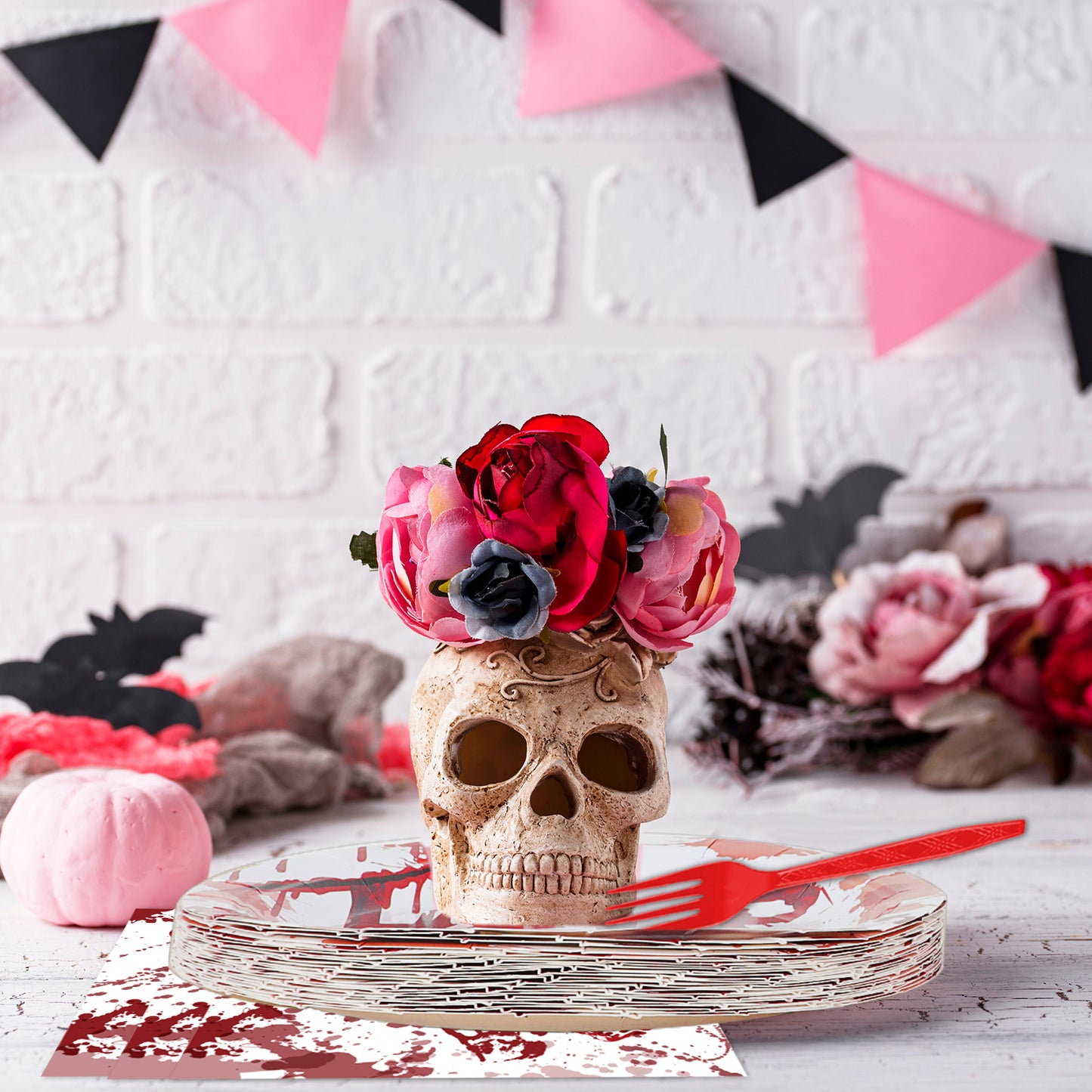 96 Pieces Bloody Good Time Party Tableware Set Paper Plates Napkins Forks for 24 Guests
