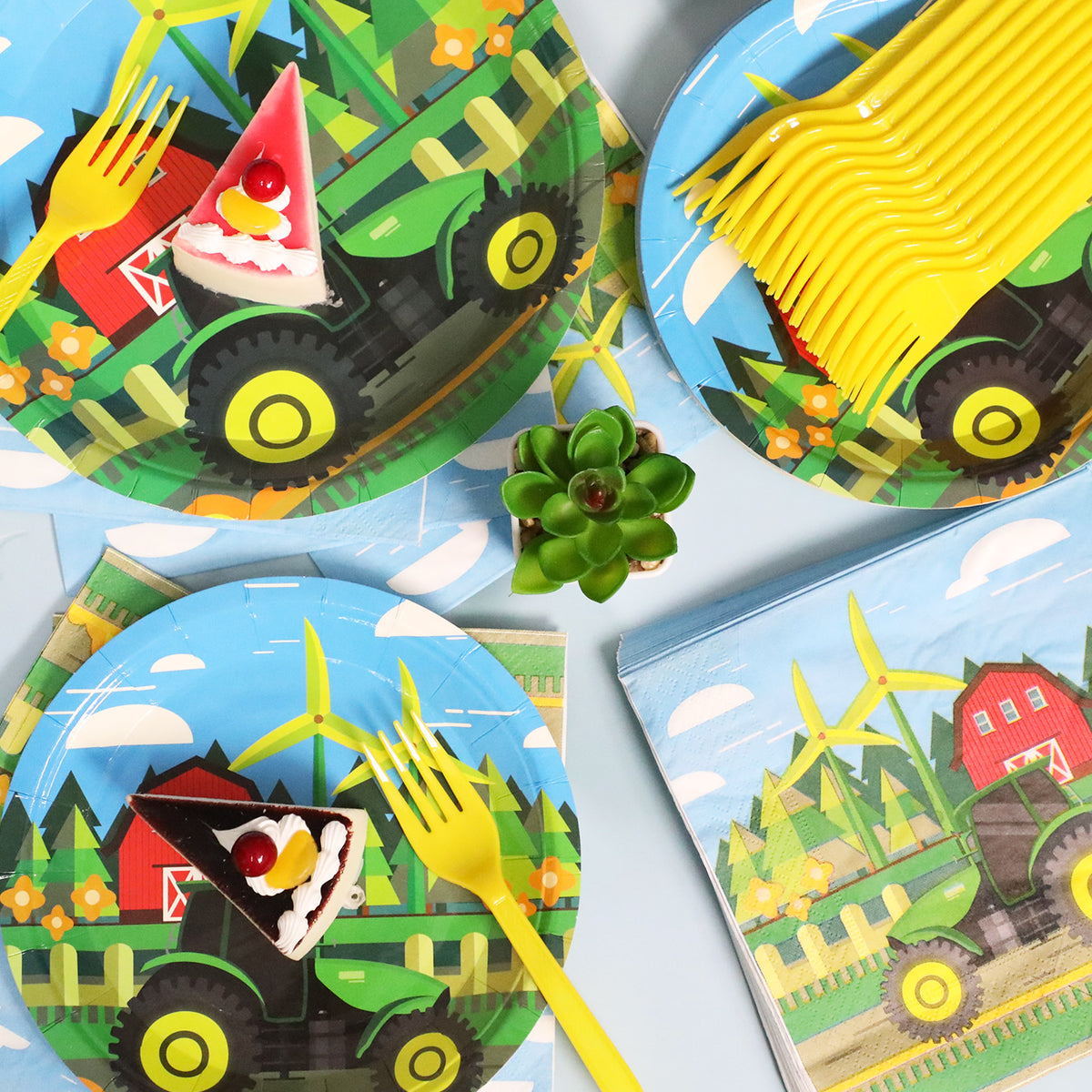 96 Pieces Green Tractor Party Tableware Set Paper Plates Napkins Forks for 24 Guests