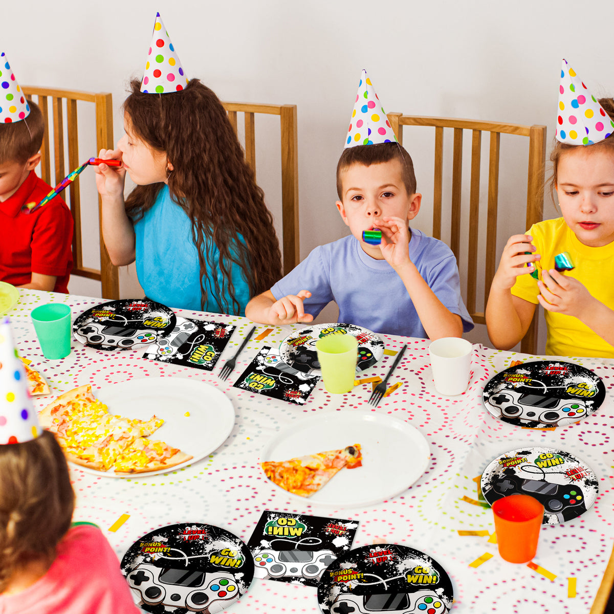 96 Pcs Video Game Party Tableware Set Paper Plate Napkin Fork 24 Guests